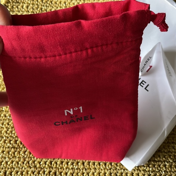 Red very pretty Chanel Pouch - Picture 3 of 7